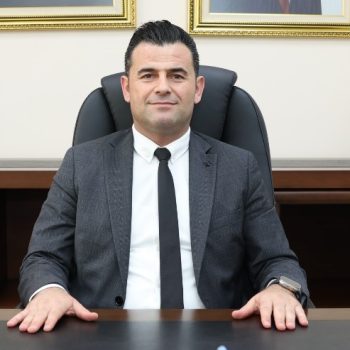 Akdeniz Belediye Başkanı Murat Beşikçi