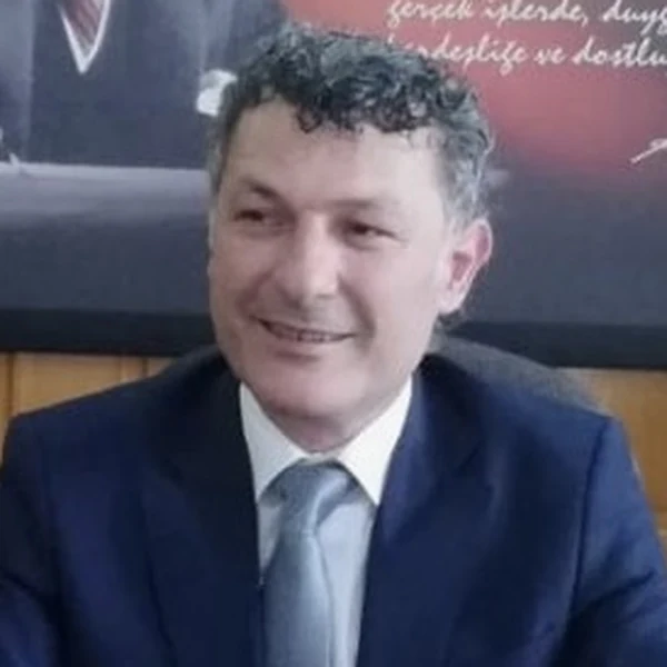 Almus Belediye Başkanı Bekir Özer