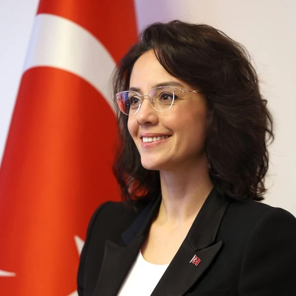 Menteşe Belediye Başkanı Gonca Köksal Aras