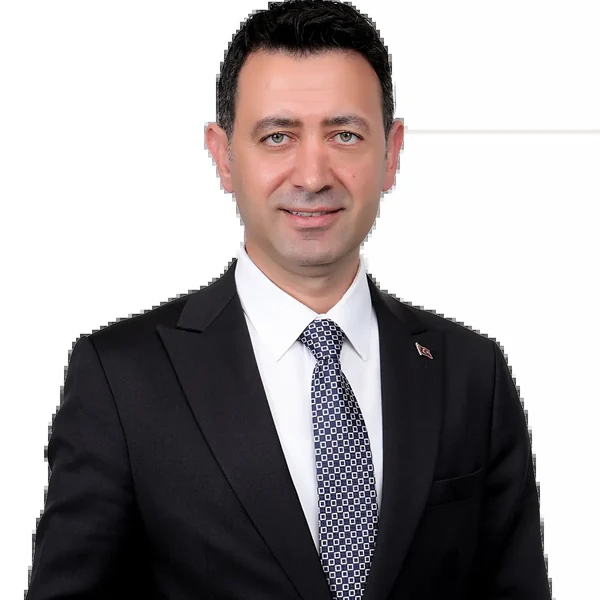 Bayraklı Belediye Başkanı İrfan Önal