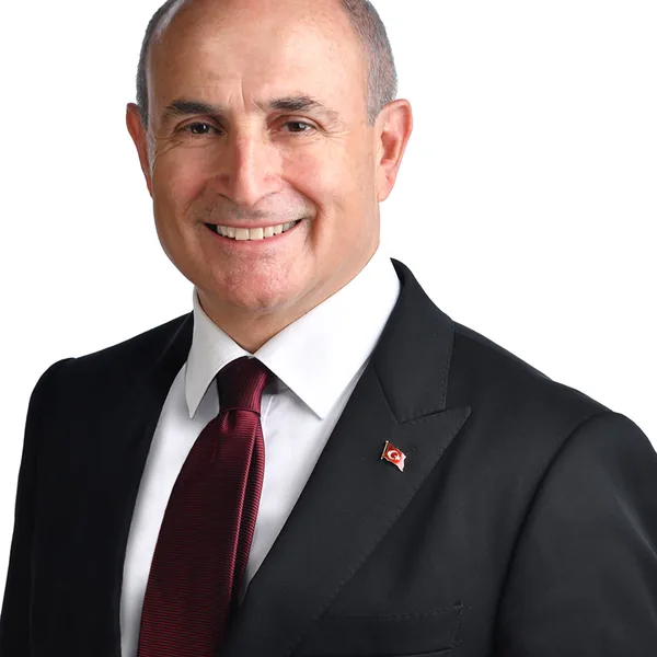 Büyükçekmece Belediye Başkanı Hakan Çebi