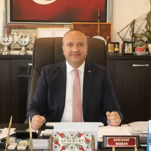 Çınarcık Belediye Başkanı Avni Kurt