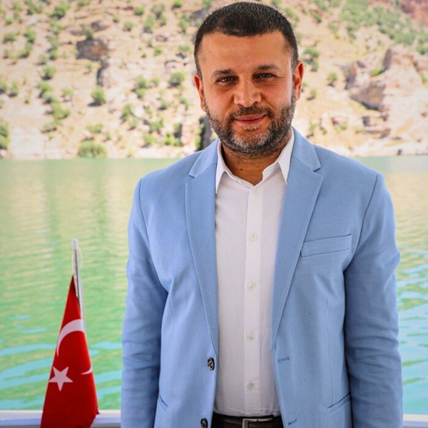 Eğil Belediye Başkanı Fırat Seydaoğlu
