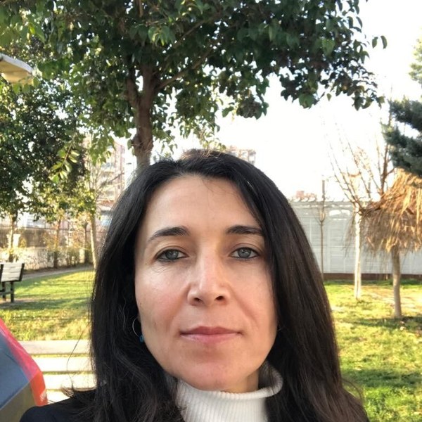 Kulp Belediye Başkanı Fatma Ay