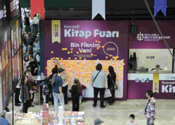 Kitap Fuarı’nda duygular anıya dönüşüyor